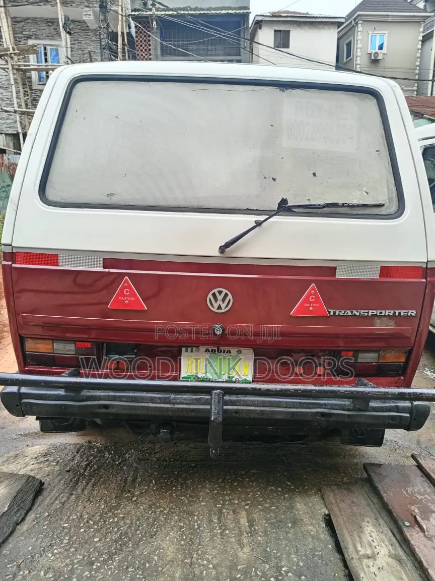 Volkswagen Transporter 1992 Red