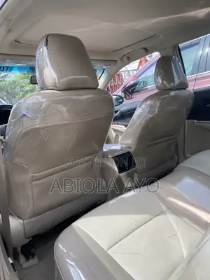 Toyota Camry XLE 4dr Sedan (2.5L 4cyl 6A) 2013 White