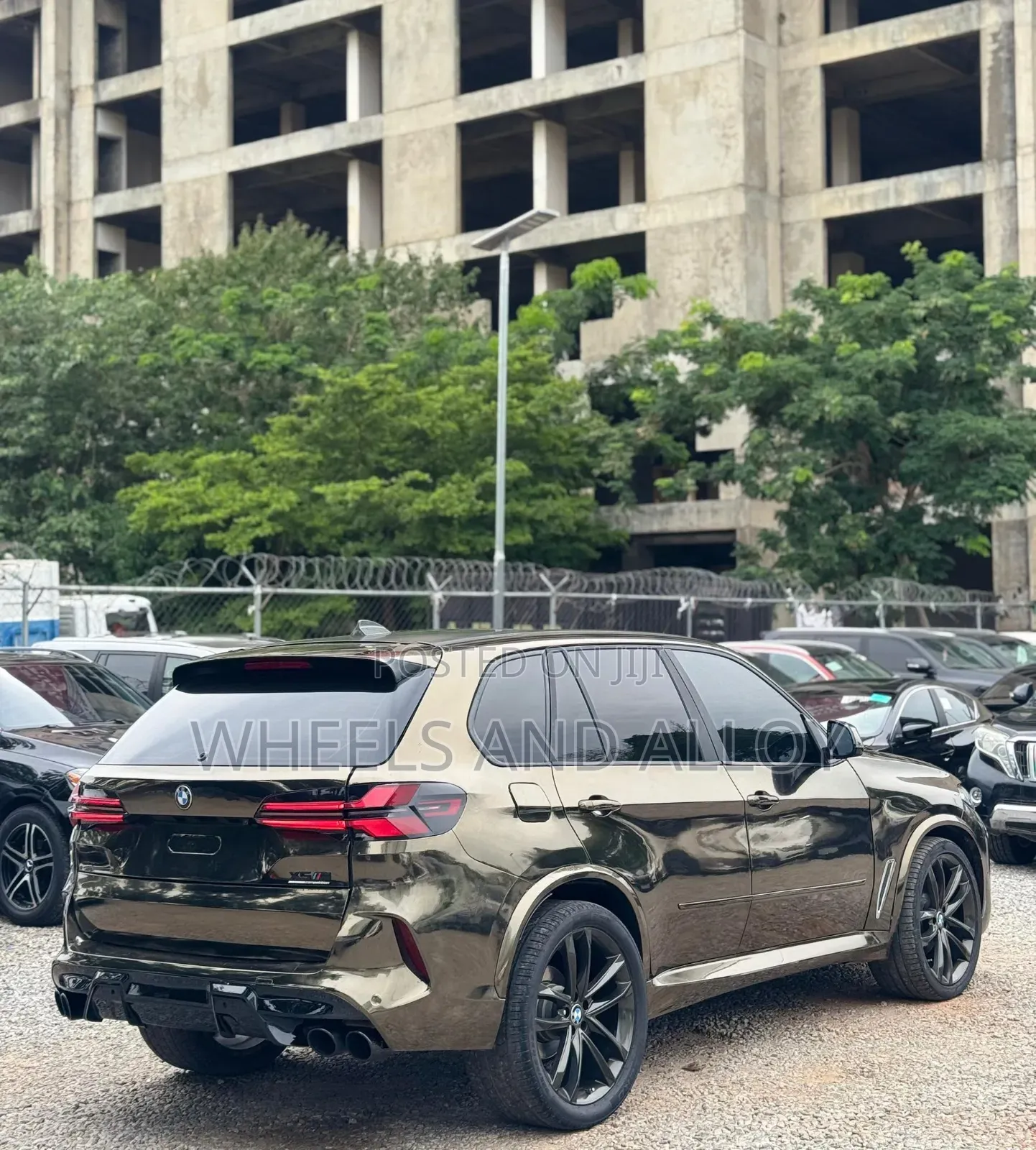 BMW X5 2025 Gold