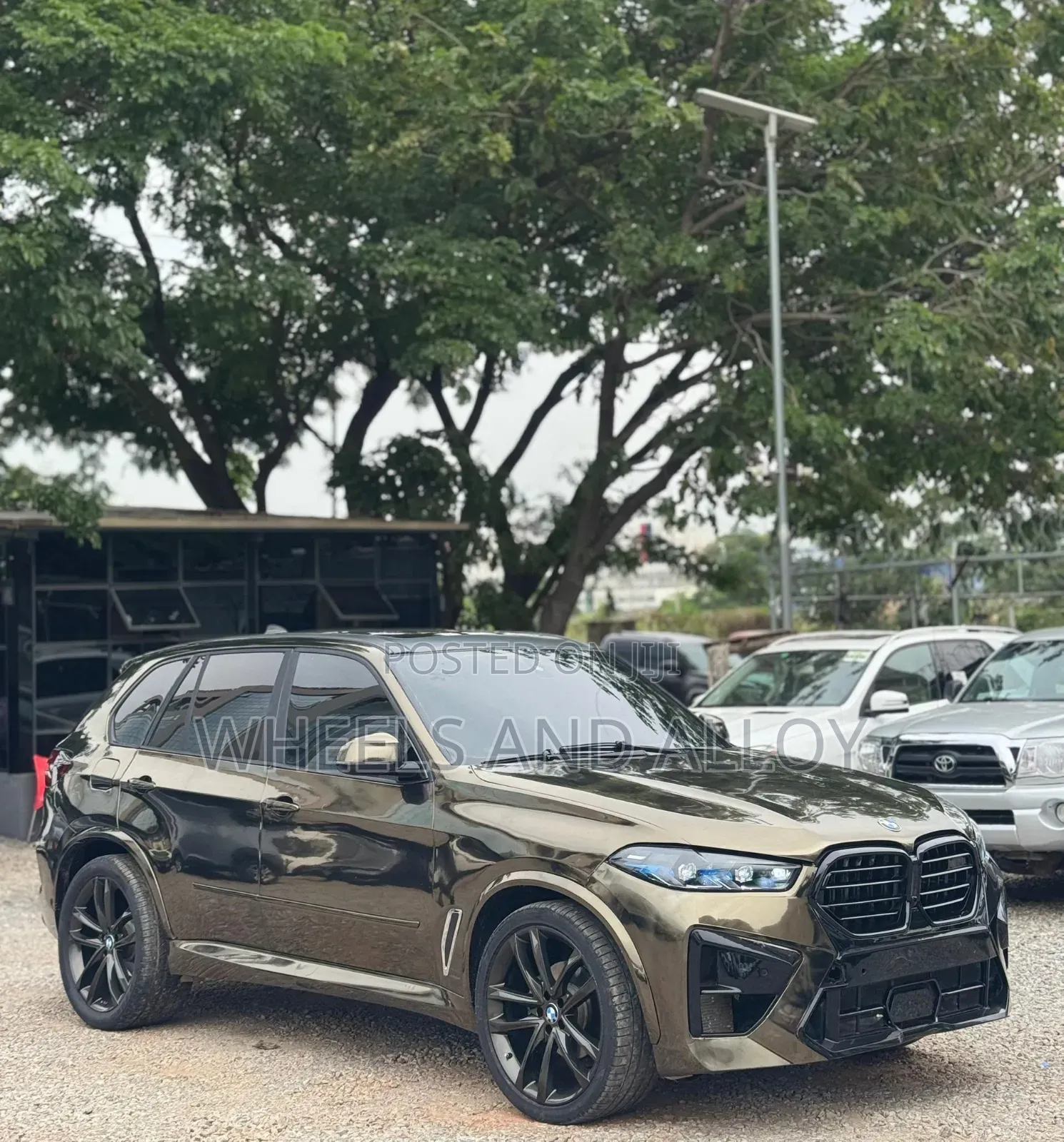 BMW X5 2025 Gold