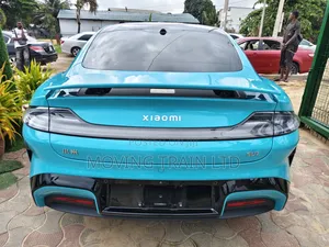 New Xiaomi SU7 2025 Green