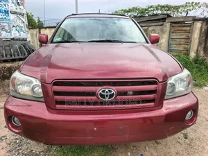 Toyota Highlander V6 2005 Red