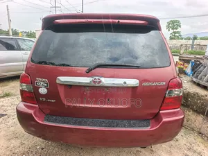Toyota Highlander V6 2005 Red