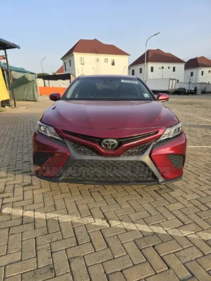 Toyota Camry 2018 Red