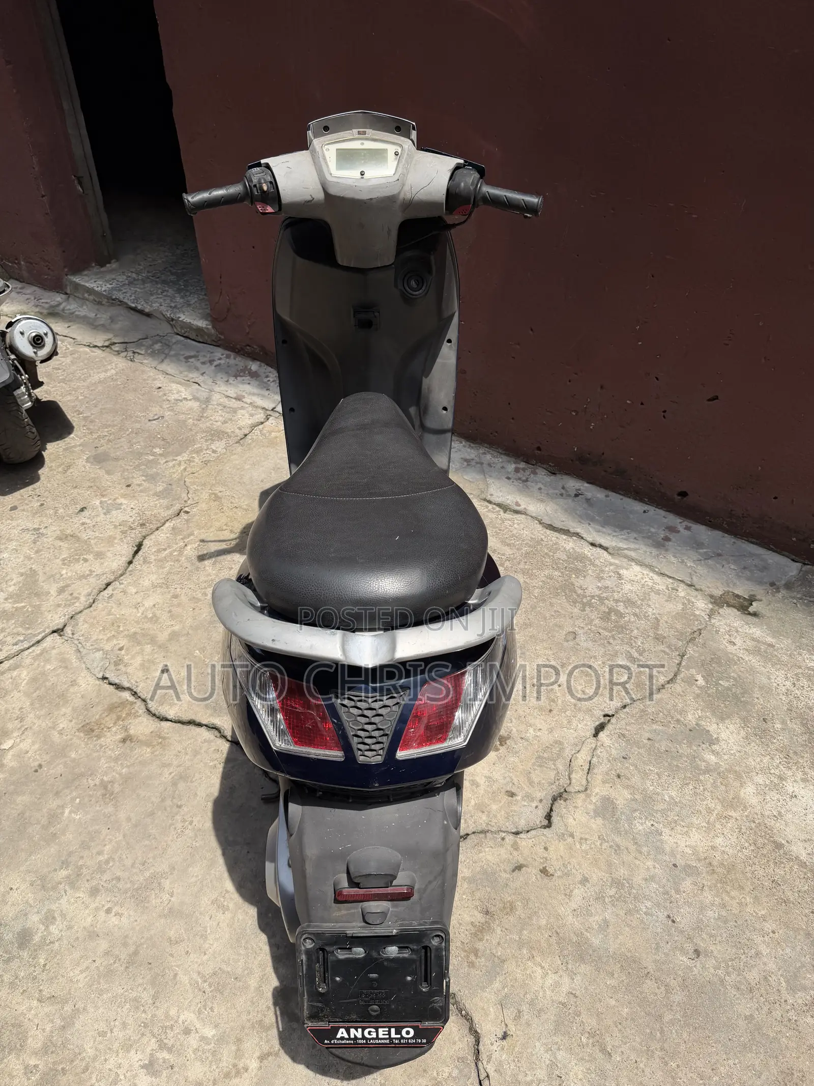 Peugeot Kisbee 2018 Blue