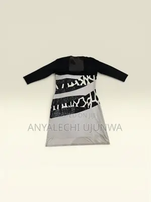 “Executive Queen Dress”