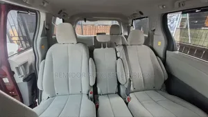Toyota Sienna XLE 8 Passenger 2011 Red