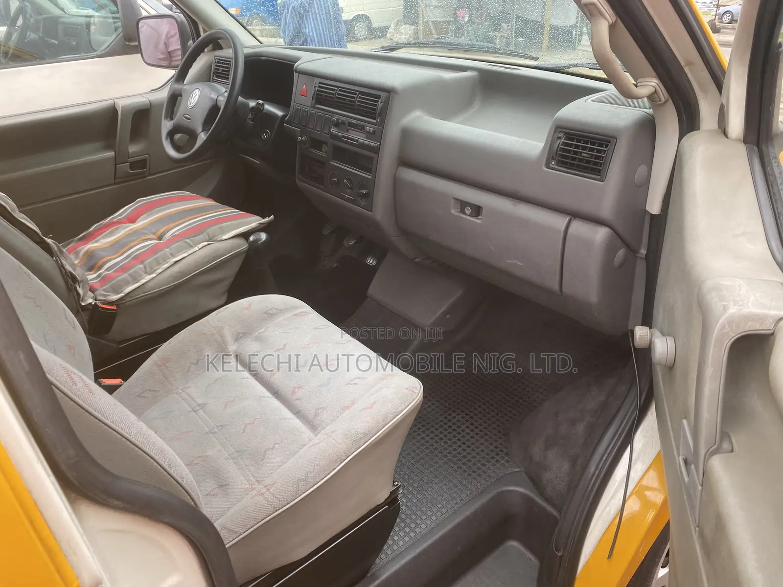 Volkswagen Transporter 2004 Gold