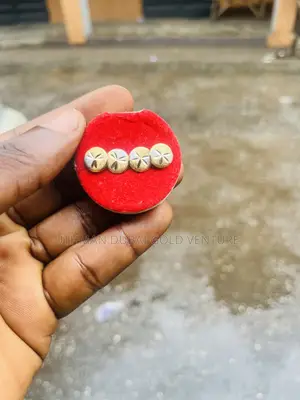 New 18karat Gold Earrings