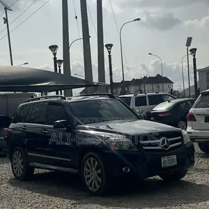 Mercedes-Benz GLK-Class 2010 Blue