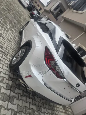 Lexus RX 2019 White