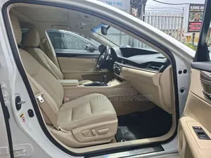 Lexus ES 2014 White