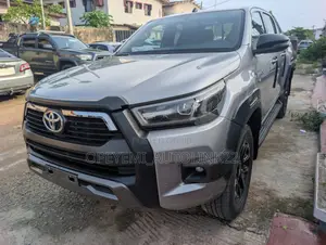 Toyota Hilux Revo Double Cab Petrol 2.7 AWD 2021 Gray