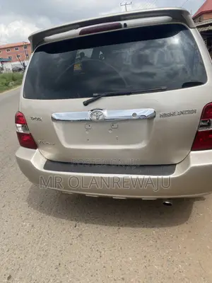 Toyota Highlander 2006 Gold