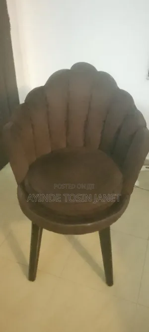Single Chair