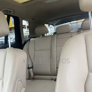 Mercedes-Benz GLK-Class 2014 Brown