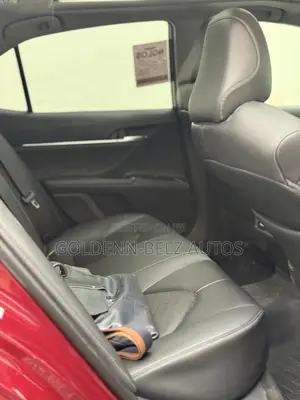 Toyota Camry XSE (2.5L 4cyl 8A) 2019 Red