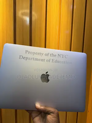 Laptop Apple MacBook Pro 2019 8GB Intel Core i5 SSD 128GB