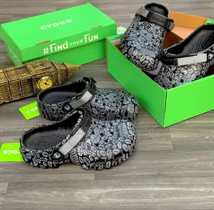 Brand New Original Crocs Classic Clog Camo Print