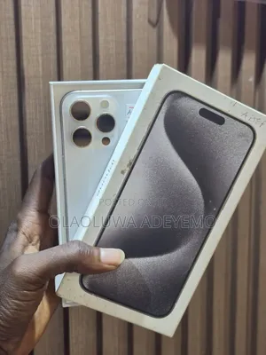 Apple iPhone 15 Pro Max 256 GB White