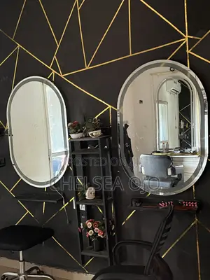 Salon Mirror