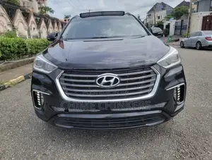 Hyundai Santa Fe SE AWD 2018 Black