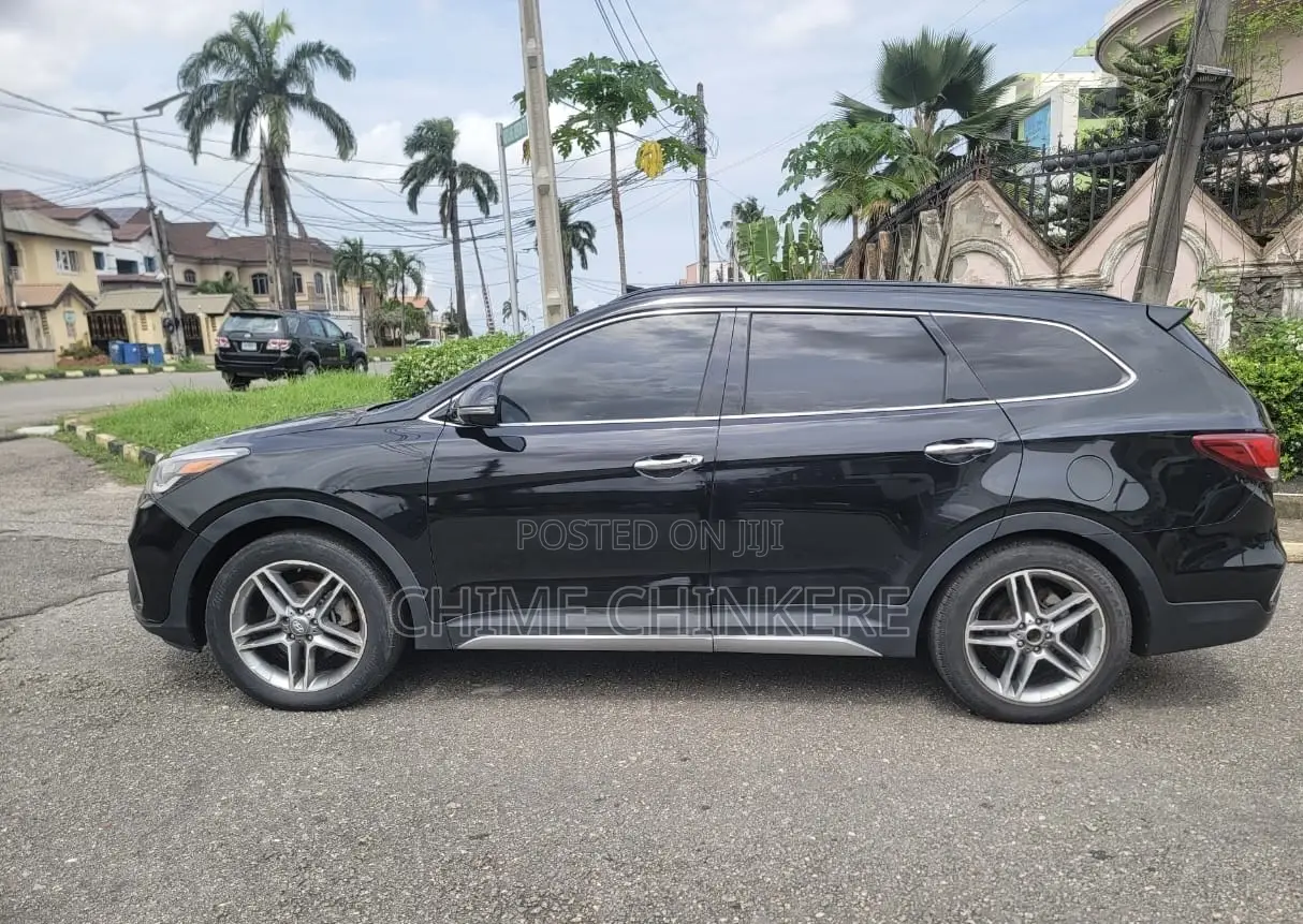 Hyundai Santa Fe 2018 Black