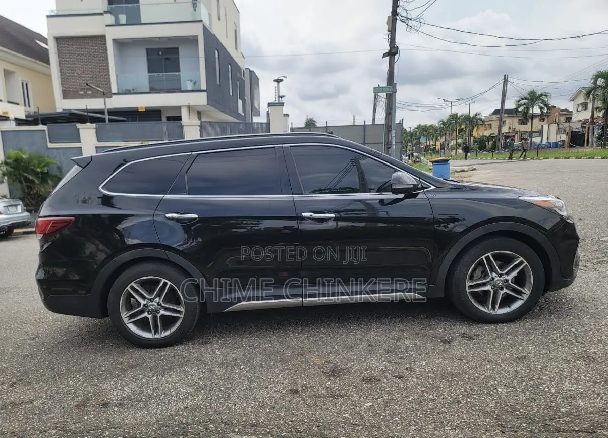 Hyundai Santa Fe 2018 Black