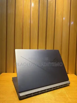 Laptop Asus ROG Strix SCAR Edition 32GB Intel Core Ultra 9 SSD 2T