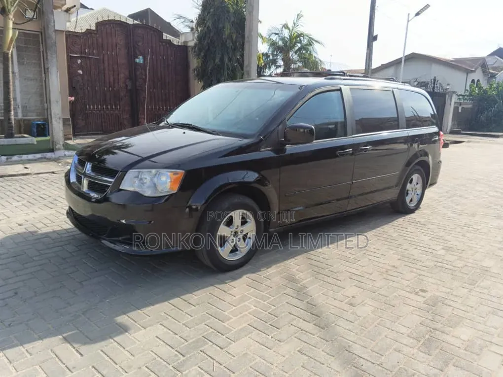 Dodge Caravan 2012 Black