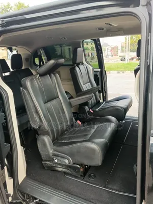 Dodge Caravan 2012 Black