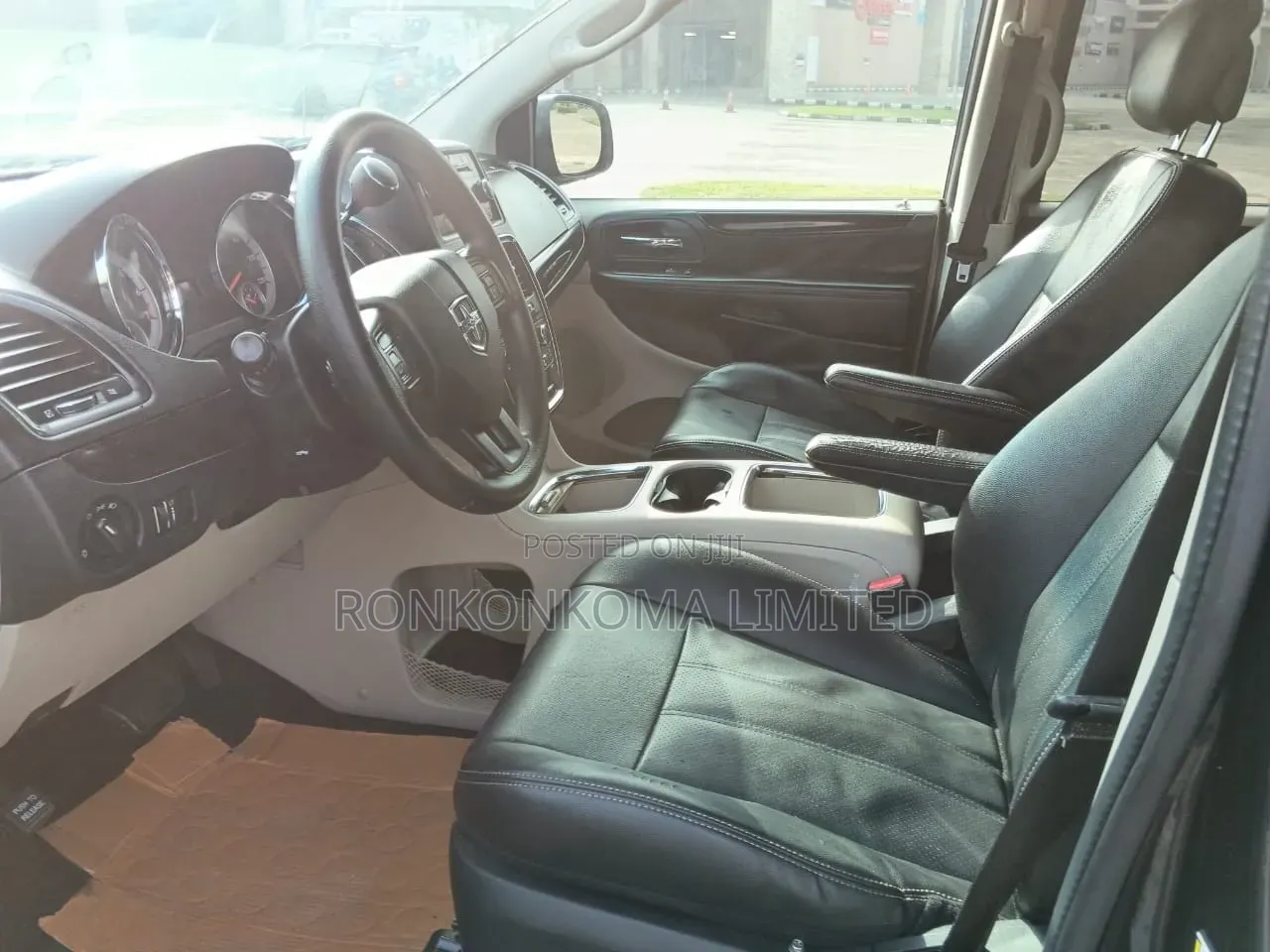 Dodge Caravan 2012 Black