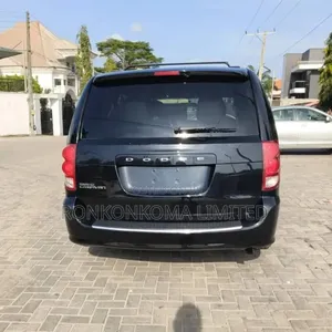 Dodge Caravan 2012 Black