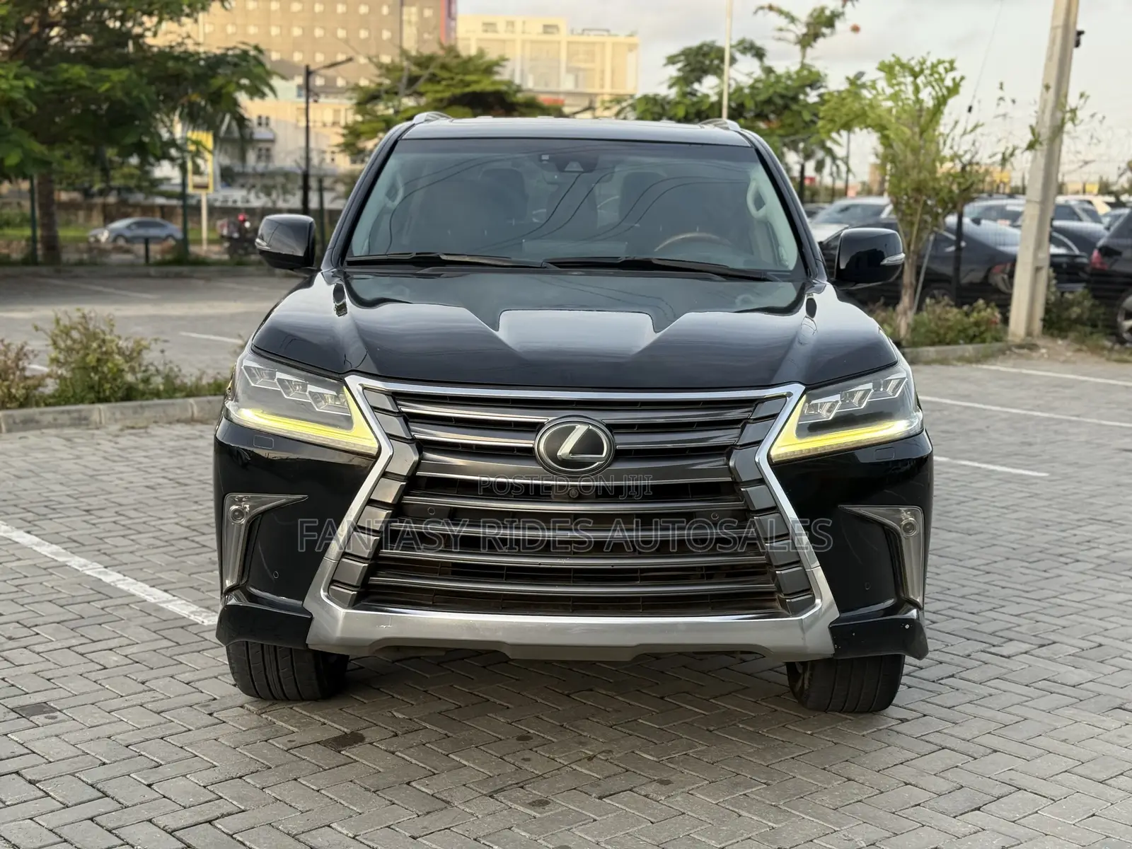 Lexus LX 570 AWD 2016 Black