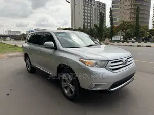 Toyota Highlander Limited 2012 Silver