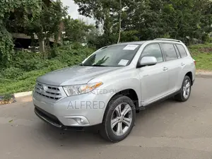 Toyota Highlander Limited 2012 Silver