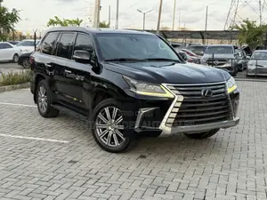 Lexus LX 570 AWD 2016 Black
