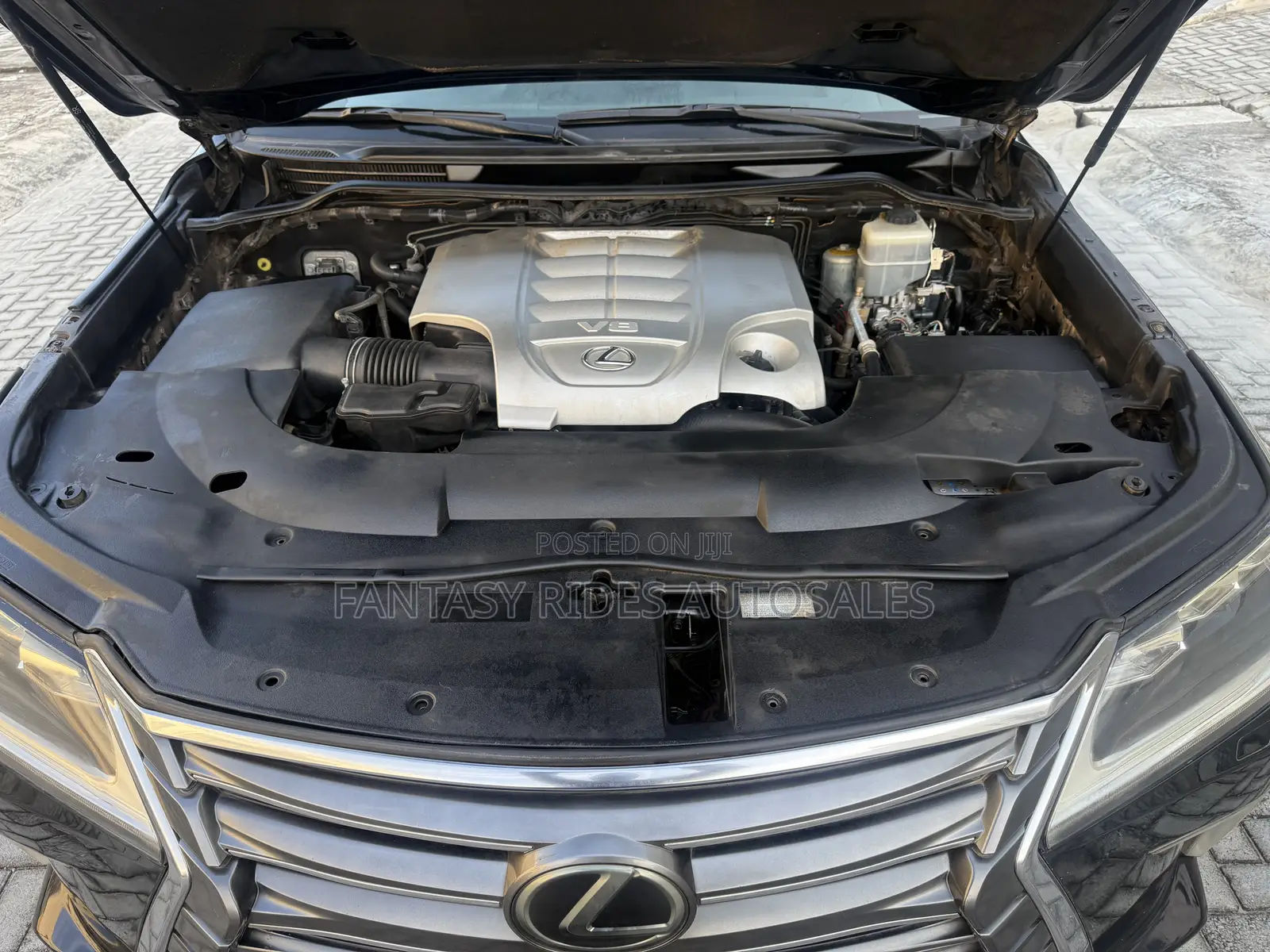 Lexus LX 570 AWD 2016 Black