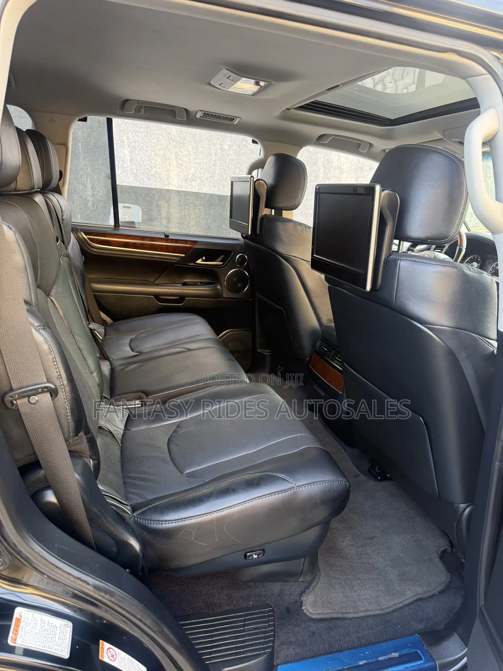 Lexus LX 570 AWD 2016 Black