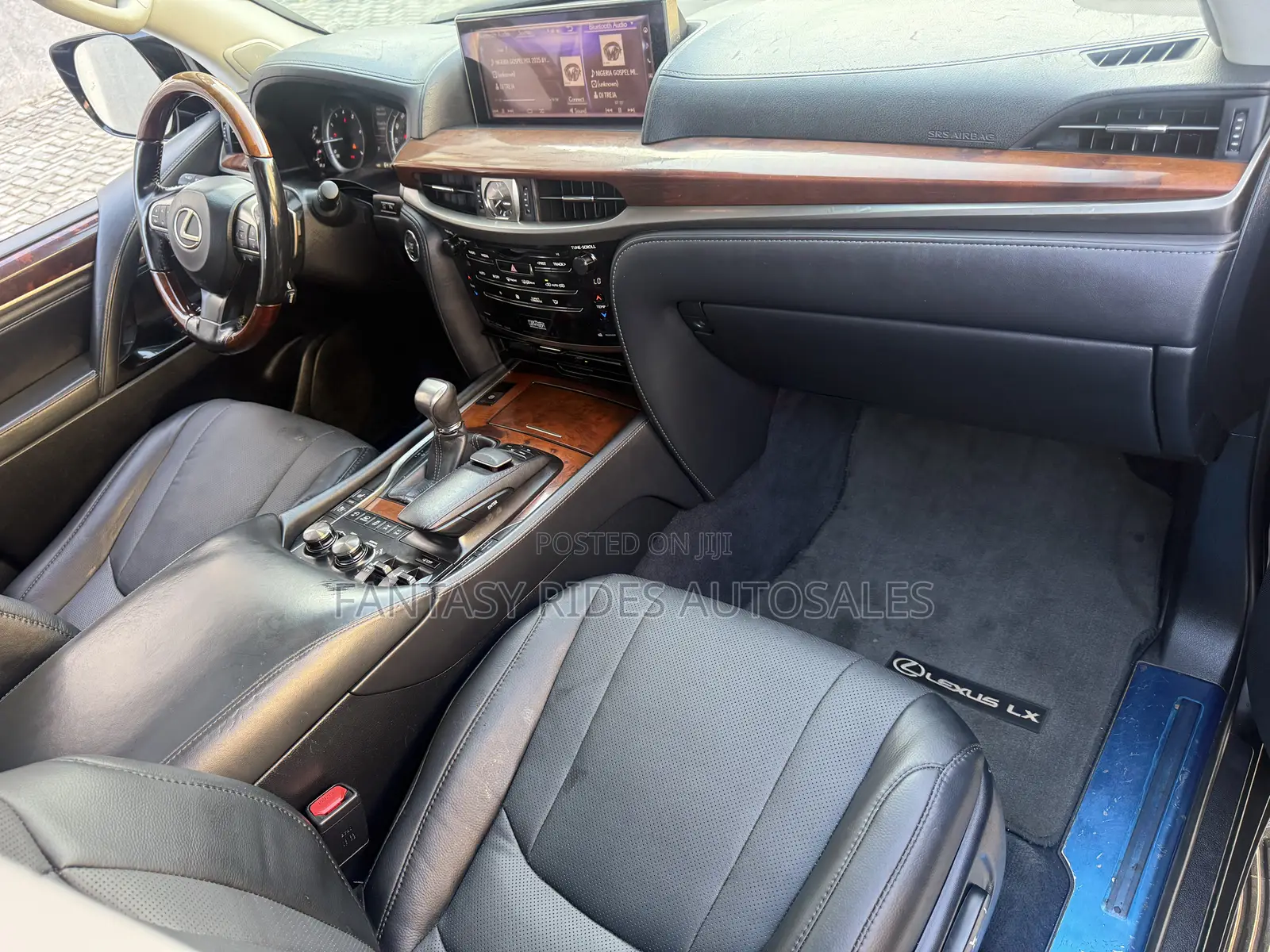 Lexus LX 570 AWD 2016 Black