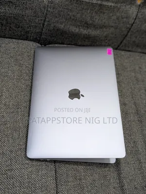 Laptop Apple MacBook Pro 2021 M1 16GB Apple M1 SSD 256GB