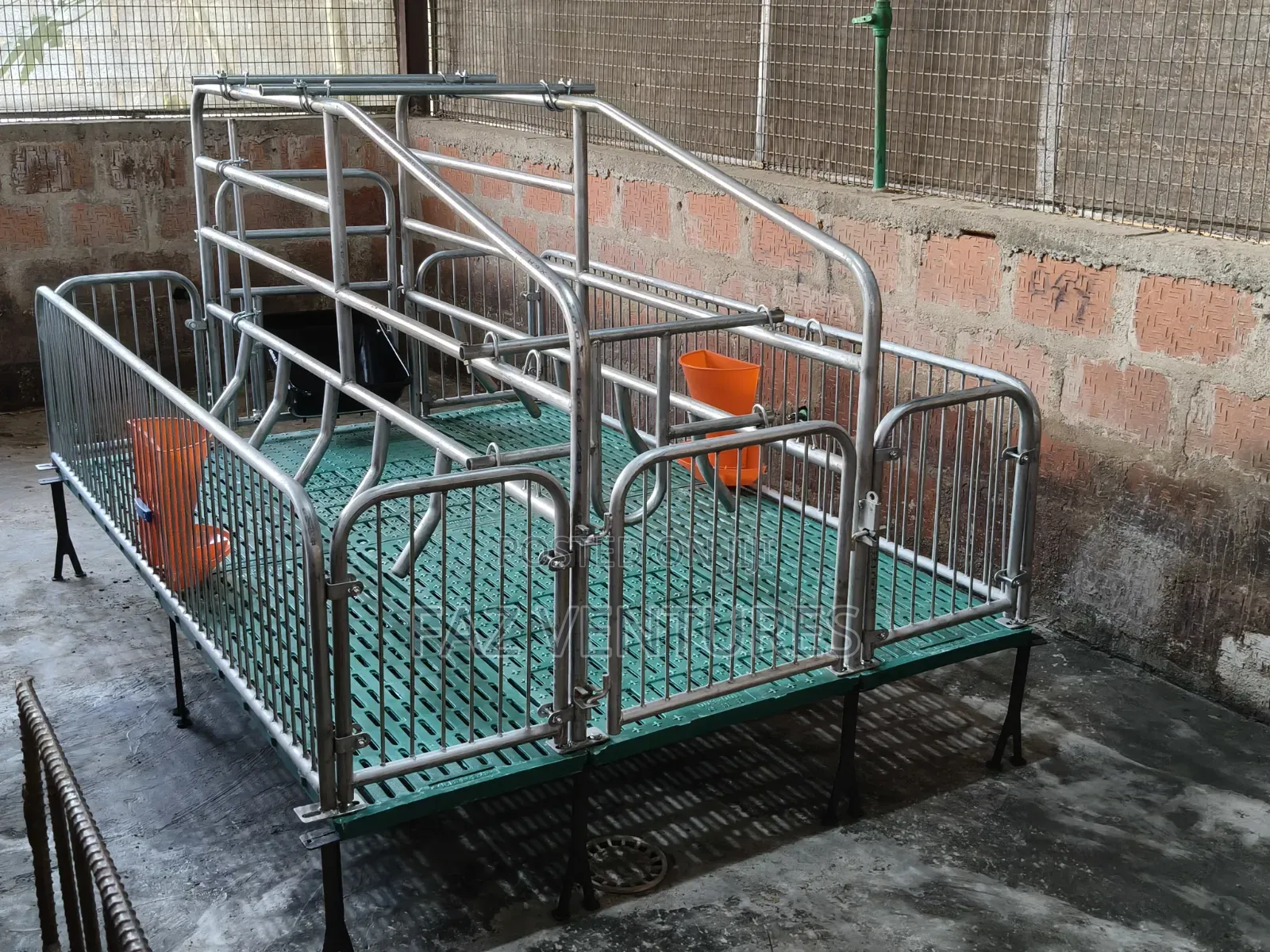 Farrowing Crates - Double Sow/Single