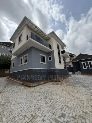 4bdrm Duplex in Idu for sale