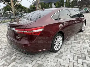 Toyota Avalon Limited 4dr Sedan (3.5L 6cyl 6A) 2014 Maroon