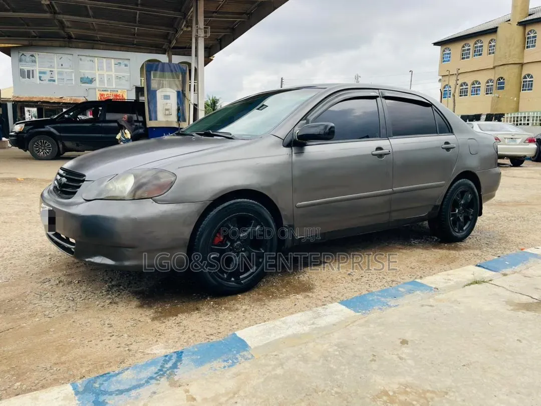 Toyota Corolla 2005 Gray