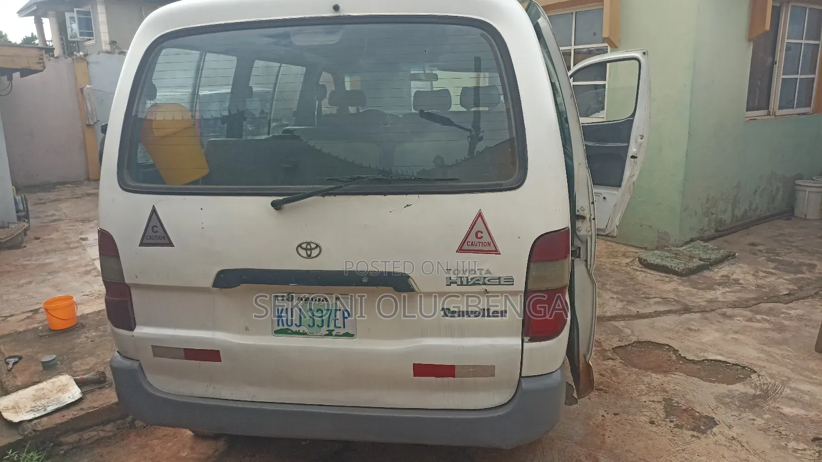 Toyota HiAce 2004 White