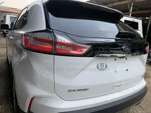 Ford Edge SE AWD 2019 White