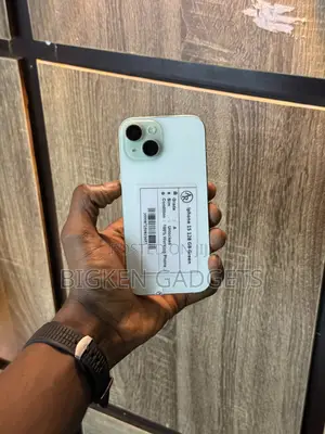 Apple iPhone 15 128 GB Green