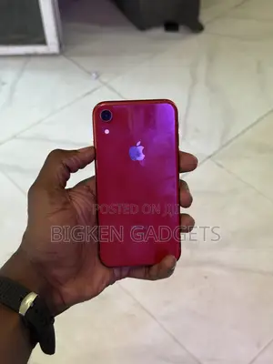 Apple iPhone XR 64 GB Red