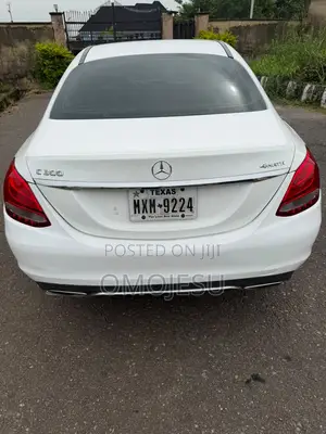 Mercedes-Benz C300 Sport 4dr AWD 4Matic Sedan (2.0L 4cyl 7A) 2015 White
